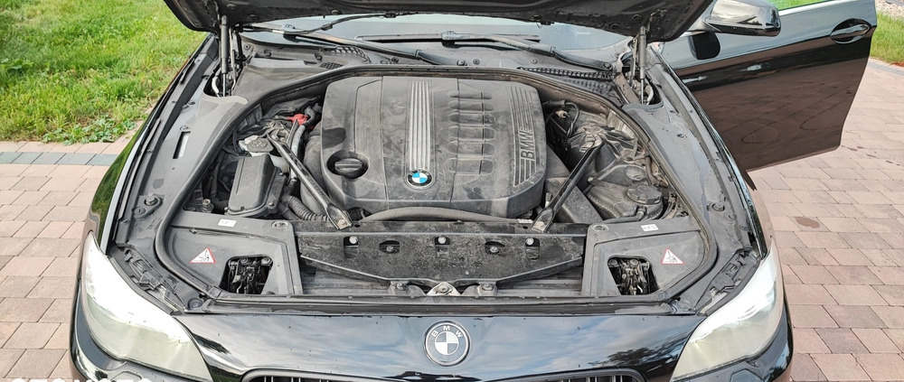 BMW Seria 5 cena 47999 przebieg: 301000, rok produkcji 2011 z Działoszyce małe 529